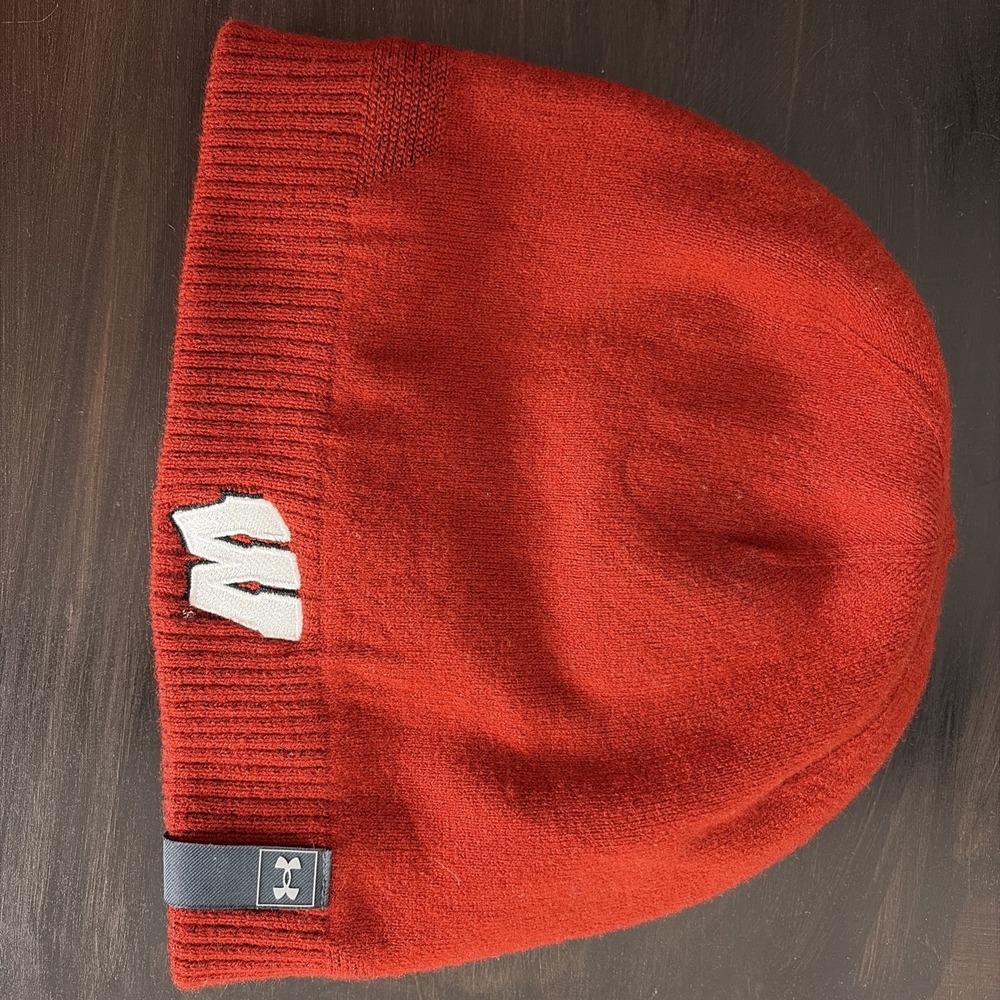 WISCONSIN BADGERS WINTER HAT CAP BEANIE UNDERARMOUR NCAA-TODDLER